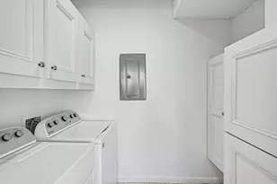 5916 Valley Forge Dr, Houston, TX 77057 - Photo 10