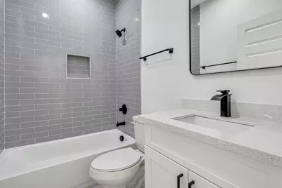 5642 Hirondel Street, Houston, TX 77033 - Photo 34