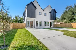 5642 Hirondel St, Houston, TX 77033 - Photo 2