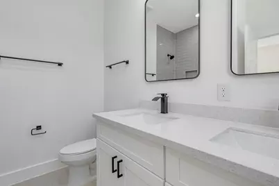 5642 Hirondel Street, Houston, TX 77033 - Photo 24