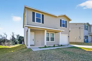 940 21st St, Hempstead, TX 77445 - Photo 2