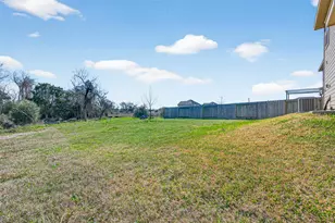 940 21st St, Hempstead, TX 77445 - Photo 42