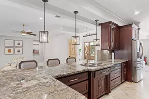 2012 Forest Hill Blvd, Houston, TX 77023 - Photo 10