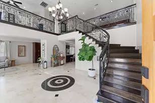 2012 Forest Hill Blvd, Houston, TX 77023 - Photo 4