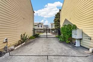 2202 Naomi St, Houston, TX 77054 - Photo 26