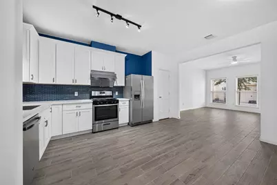 2202 Naomi Street #3, Houston, TX 77054 - Photo 10