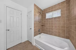 2202 Naomi St, Houston, TX 77054 - Photo 22