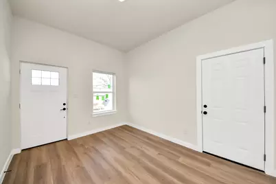 8025 Peachtree Street #C, Houston, TX 77016 - Photo 8