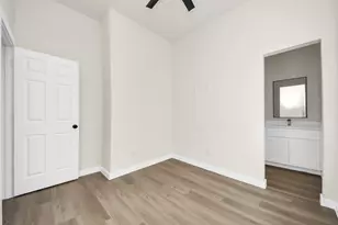8025 Peachtree St, Houston, TX 77016 - Photo 30