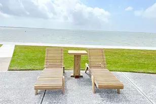 500 Tiki Dr, Tiki Island, TX 77554 - Photo 18