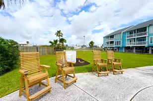 500 Tiki Dr, Tiki Island, TX 77554 - Photo 16