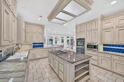 15406 Hunters Bend Drive, Tomball, TX 77377 - Photo 16