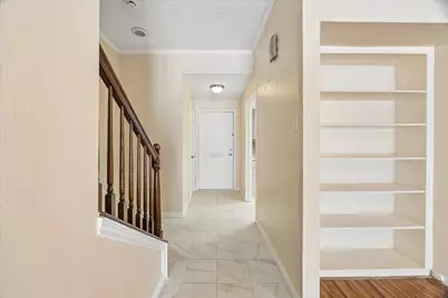 1035 Fountain View Drive, Houston, TX 77057 - Photo 4