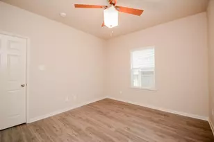 2239 Brown Oak Dr, Conroe, TX 77304 - Photo 6