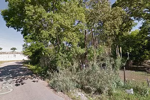 5317 Caplin St, Houston, TX 77026 - Photo 1