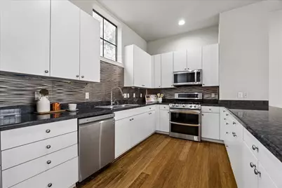 939 Colorado Street #22, Houston, TX 77007 - Photo 4
