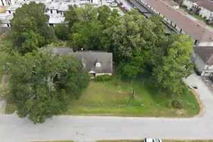 9206 Pecos St St, Houston, TX 77055 - Photo 8