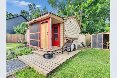 1406 Elliott Street, Houston, TX 77023 - Photo 32