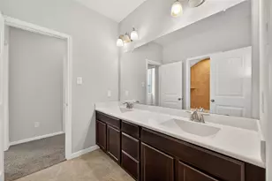 4926 Thunder Creek Ln, Sugar Land, TX 77479 - Photo 30