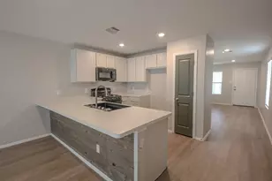 104 Austin Rd, Angleton, TX 77515 - Photo 1