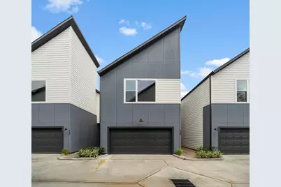 28 Bucan #E, Houston, TX 77076 - Photo 1