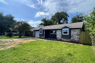 17023 Sunshine St, Houston, TX 77049 - Photo 2