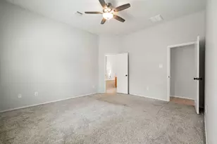 1803 Kessler Park Ct, Houston, TX 77047 - Photo 32