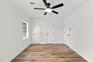 6139 Westover St, Houston, TX 77033 - Photo 22