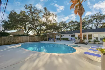 2619 Stoney Brook Drive, Houston, TX 77063 - Photo 22