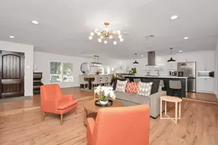 2619 Stoney Brook Dr, Houston, TX 77063 - Photo 4