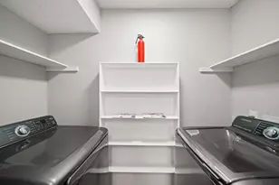 9393 Westwood Village Dr, Houston, TX 77036 - Photo 4