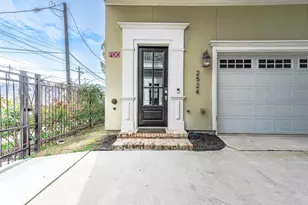 2524 Hutchins St, Houston, TX 77004 - Photo 2