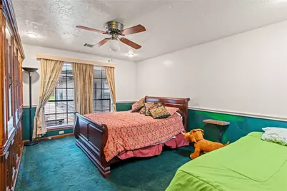 319 S Rivershire Drive, Conroe, TX 77304 - Photo 10