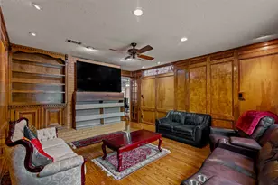 319 S Rivershire Dr, Conroe, TX 77304 - Photo 24