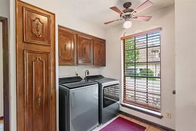 319 S Rivershire Drive, Conroe, TX 77304 - Photo 14