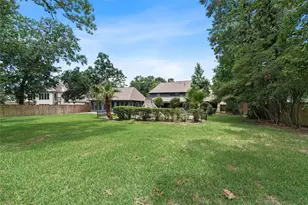 319 S Rivershire Dr, Conroe, TX 77304 - Photo 46