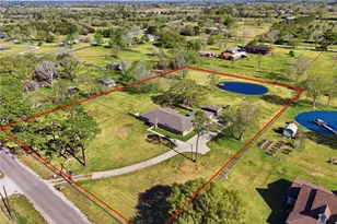 4215 County Rd 182, Alvin, TX 77511 - Photo 2