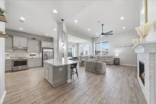 30302 Iris Cir Ct, Brookshire, TX 77423 - Photo 2