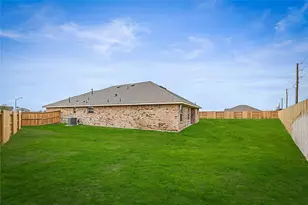 2265 N Post Oak Cir, Dayton, TX 77535 - Photo 30