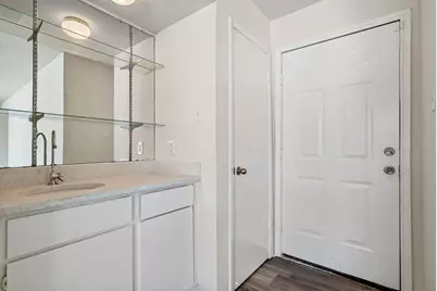 6633 W Airport Boulevard #916, Houston, TX 77035 - Photo 6