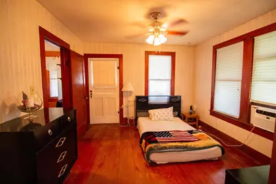 1406 S Austin Street, Brenham, TX 77833 - Photo 8