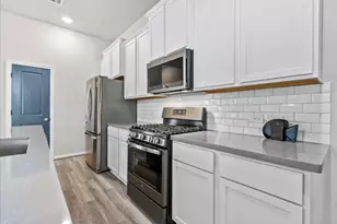 2417 Arbor Edge Crossing, Texas City, TX 77568 - Photo 12