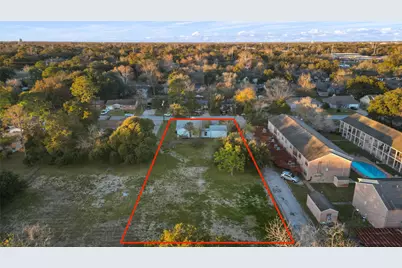 2027 Scott Street, La Marque, TX 77568 - Photo 2
