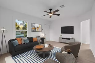 2027 Scott St, La Marque, TX 77568 - Photo 4