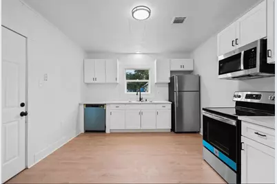 2027 Scott Street, La Marque, TX 77568 - Photo 6