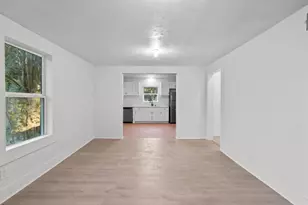 2027 Scott St, La Marque, TX 77568 - Photo 10