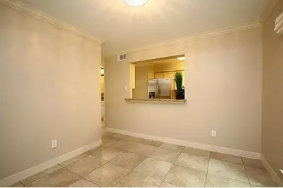 5228 Woodlawn Place, Bellaire, TX 77401 - Photo 14