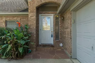 1110 Mabry Mill Road, Houston, TX 77062 - Photo 2