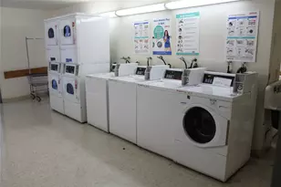 255 S Hill St, Los Angeles, CA 90012 - Photo 22