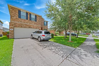 5822 Water Violet Lane, Richmond, TX 77407 - Photo 2